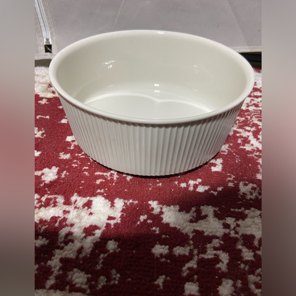 Villeroy & Boch Baking Bowl. Excellent Condition.  Luxembourg
